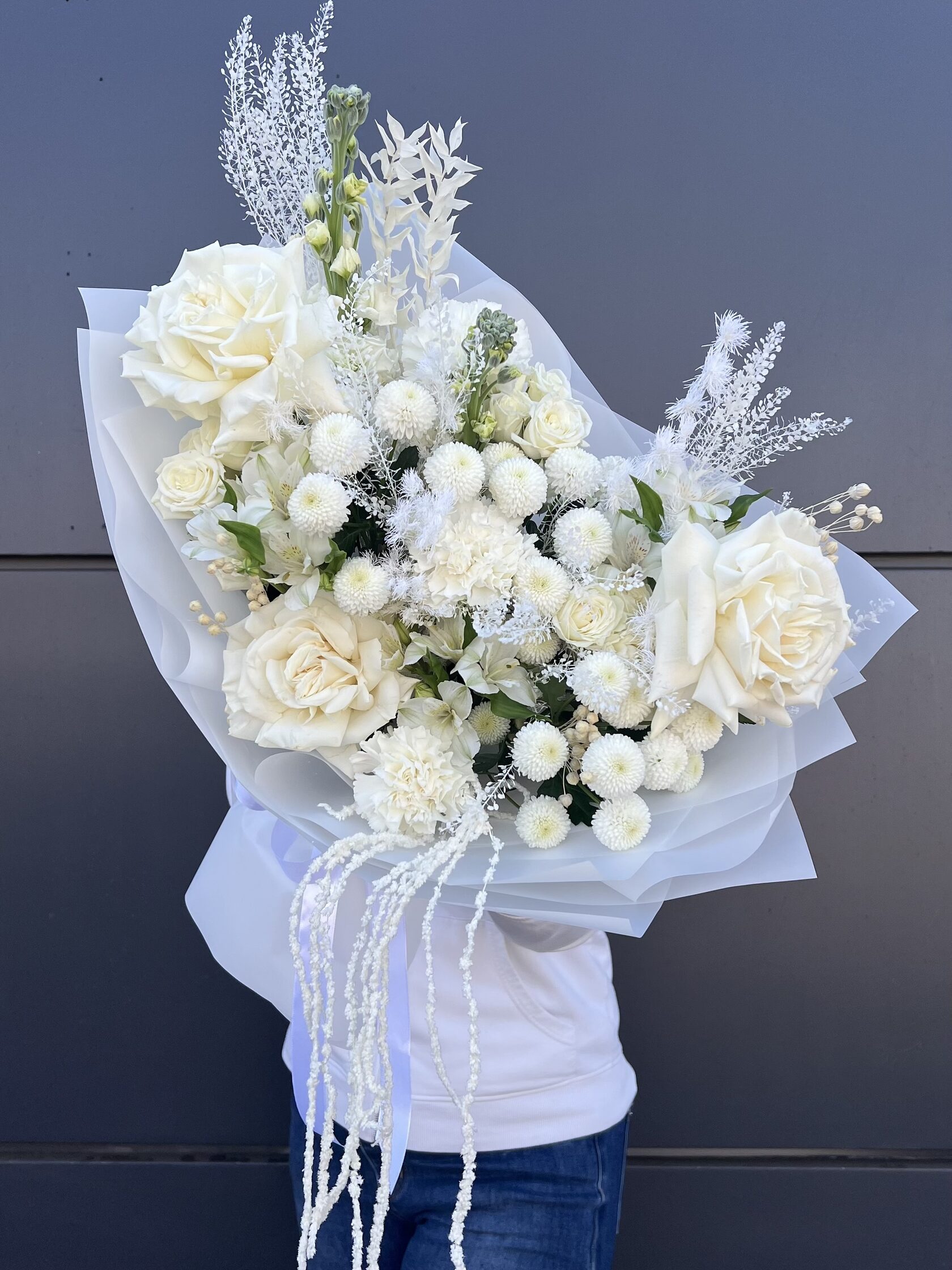 Авторский букет с розами, хризантемами, альстромерией №8