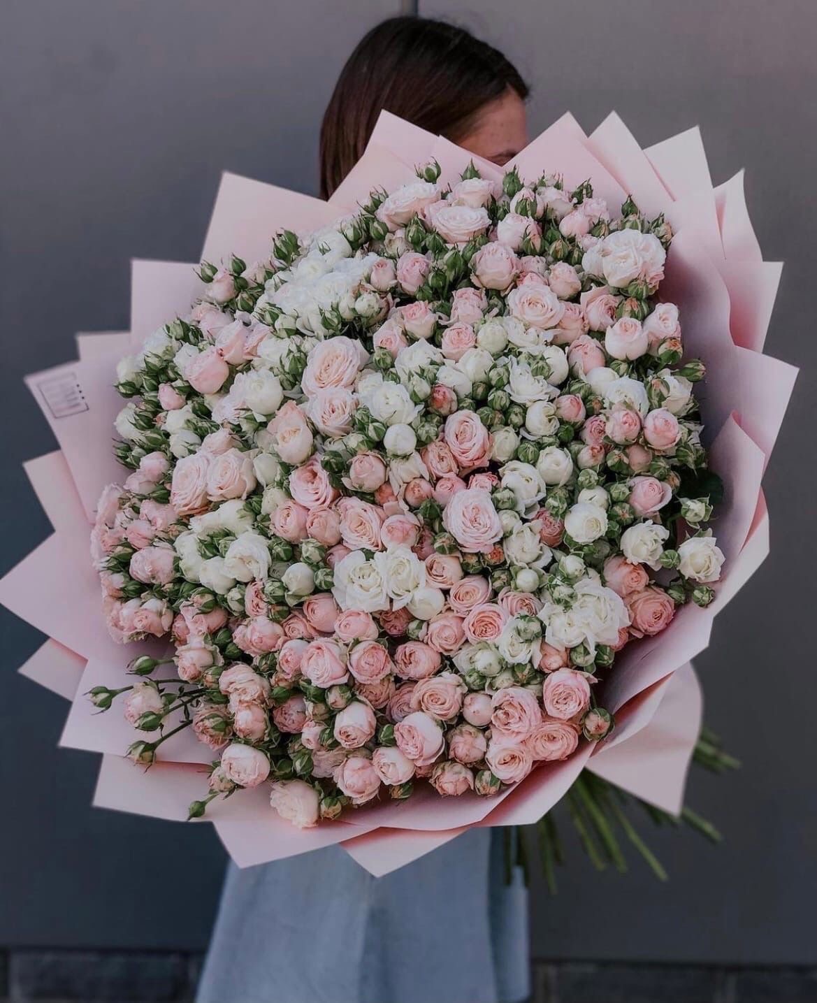 Букет из 101 кустовой розы №179