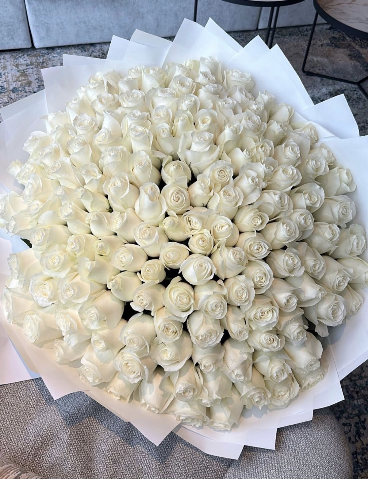 Букет из 101 сливочной розы №129