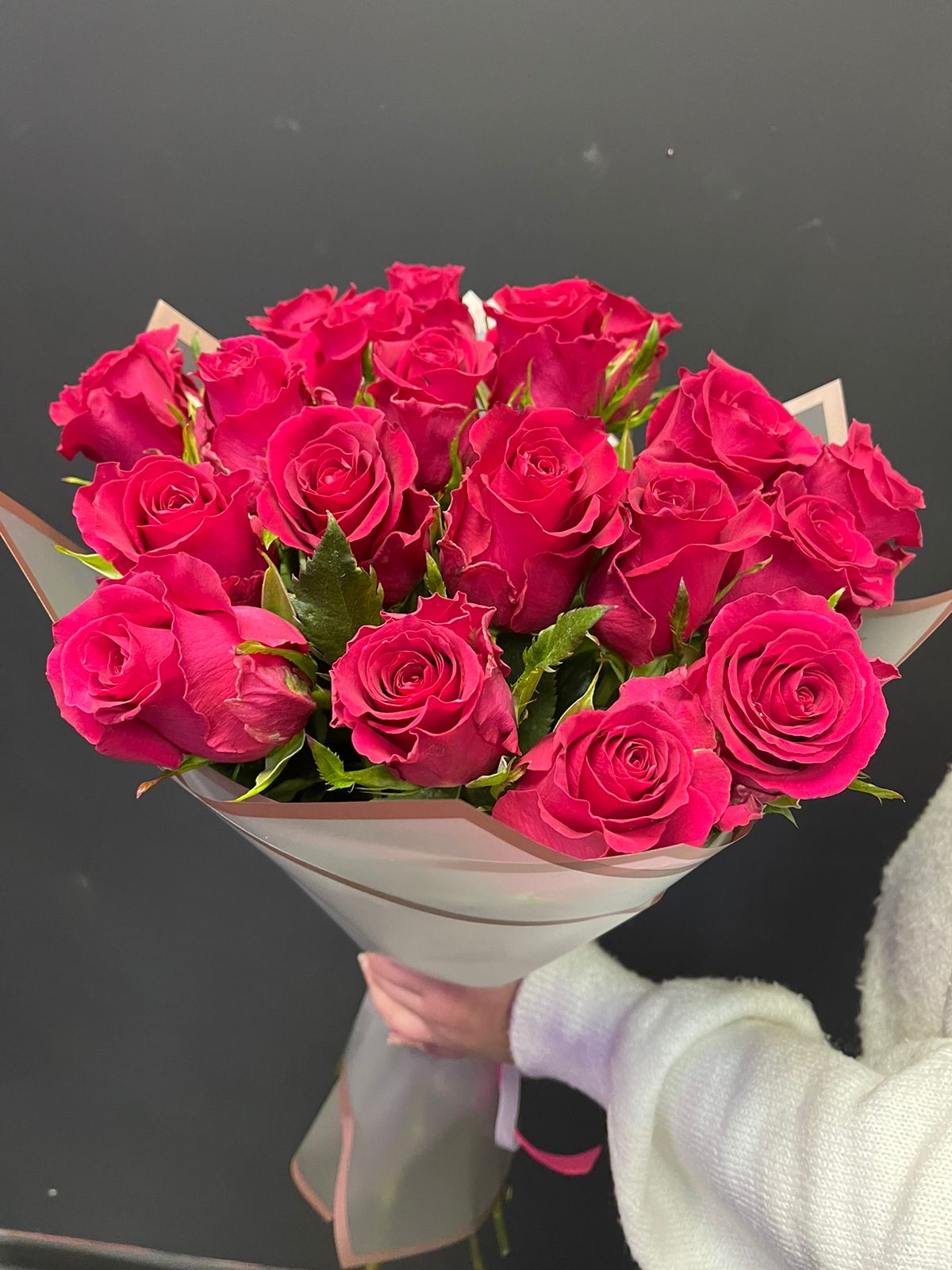 Букет из 19 розовых роз №74