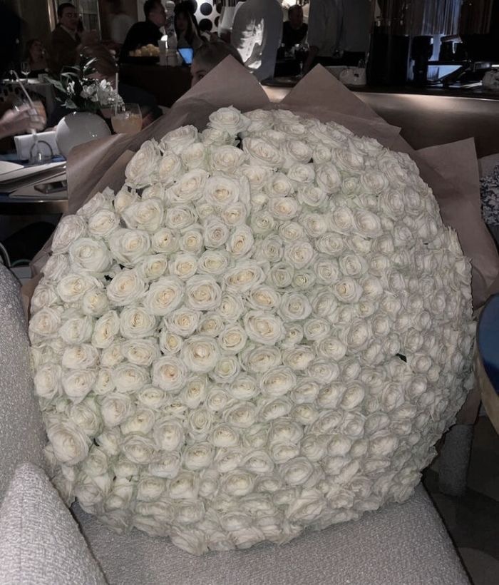 Букет из 201 сливочной розы №181