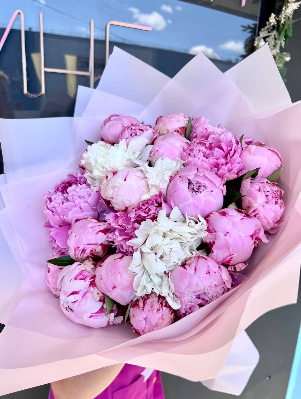 Букет из 25 пионов №27