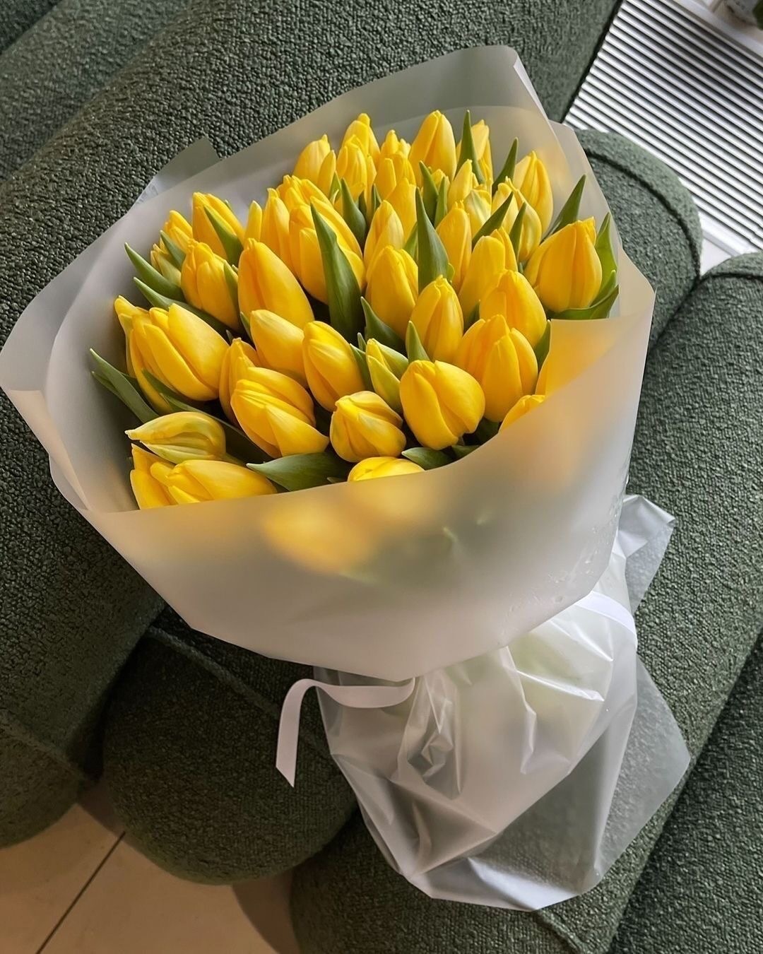 Букет из 35 желтых тюльпанов №24