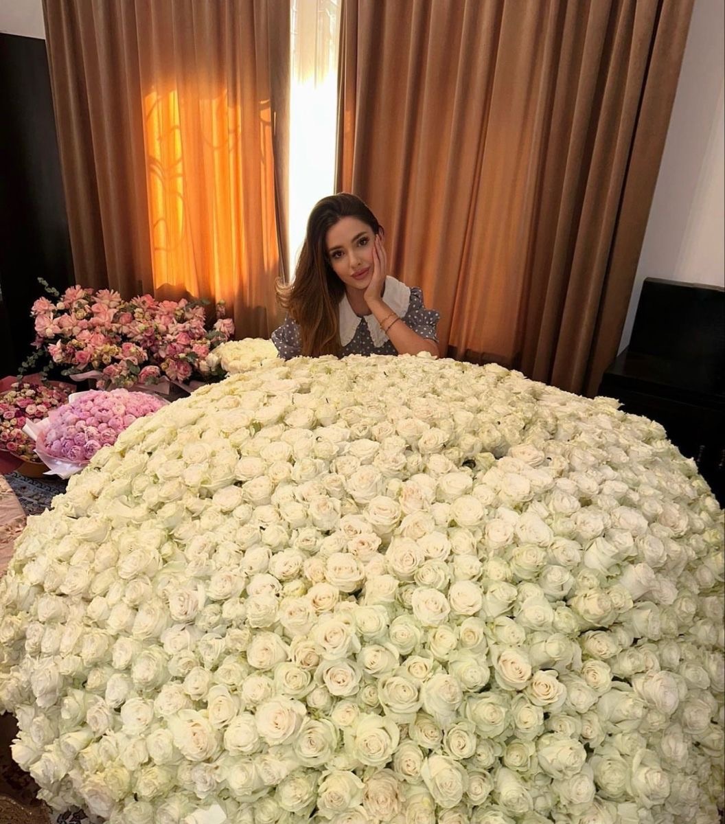 Букет из 501 белой розы №98