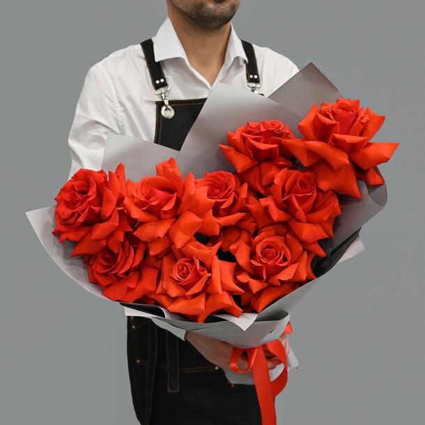 Букет из 9 коралловых французских роз №238