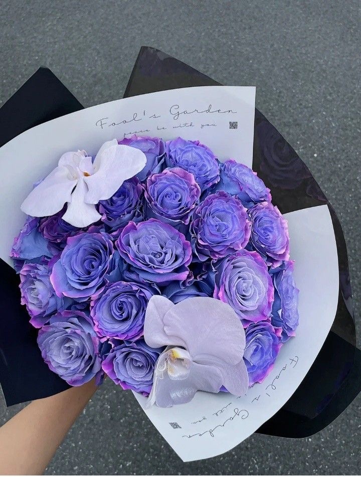 Букет из крашеных роз №188