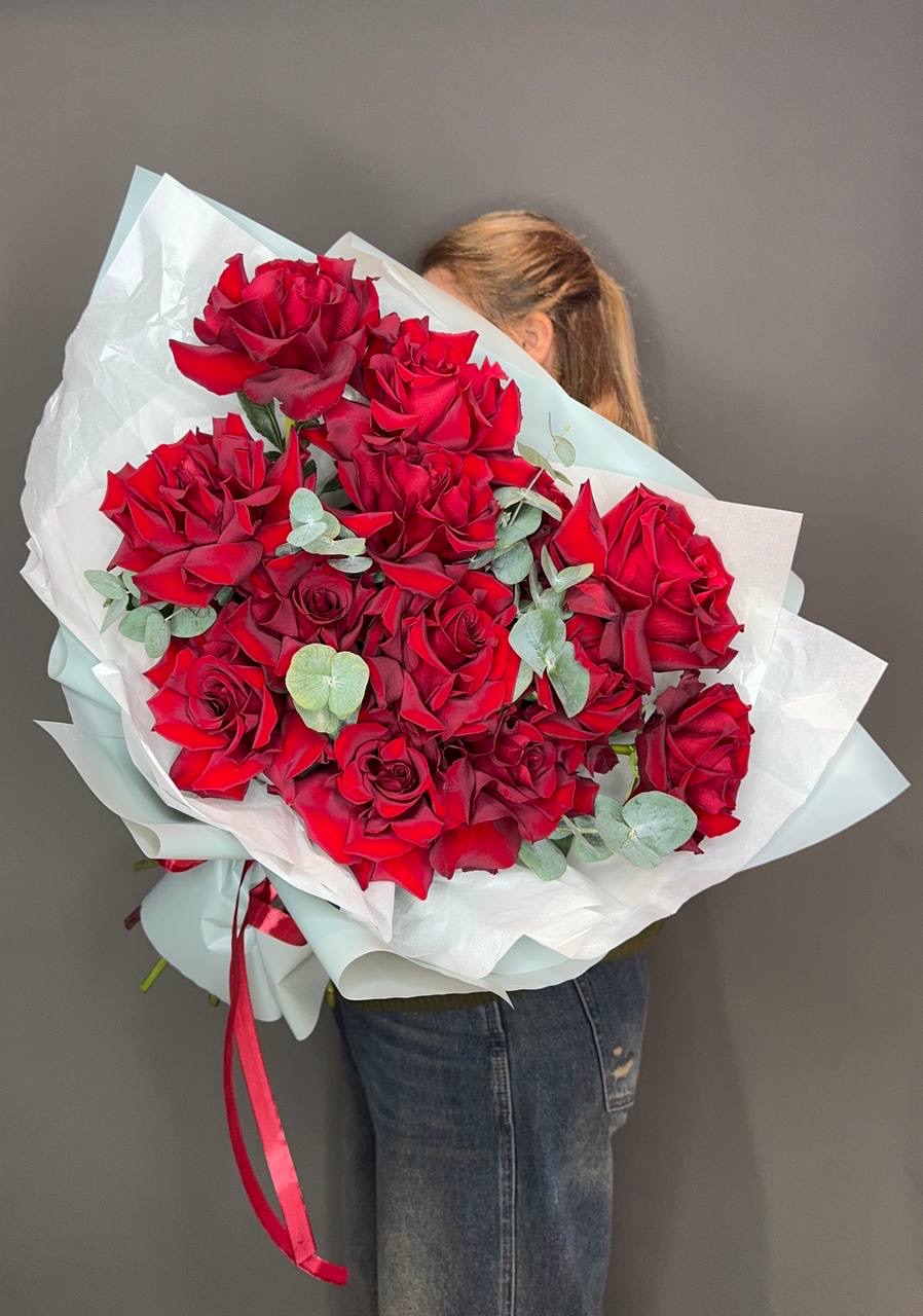 Букет из красных французских роз