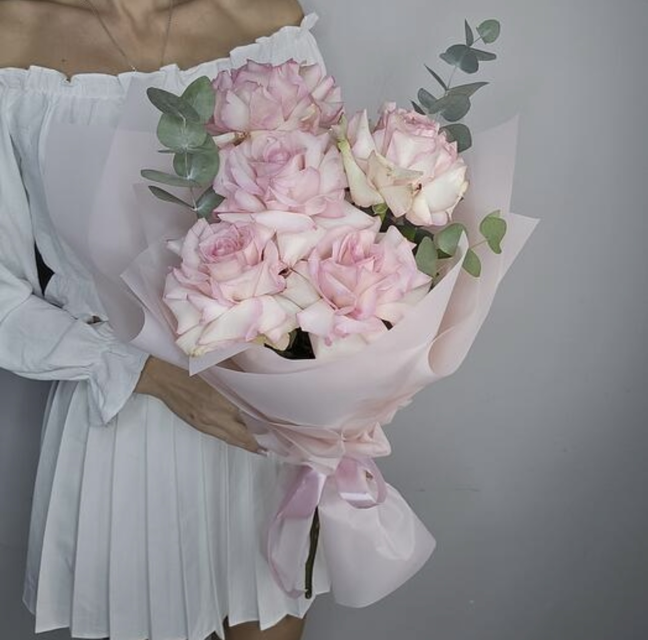 Букет из нежных французских роз №283