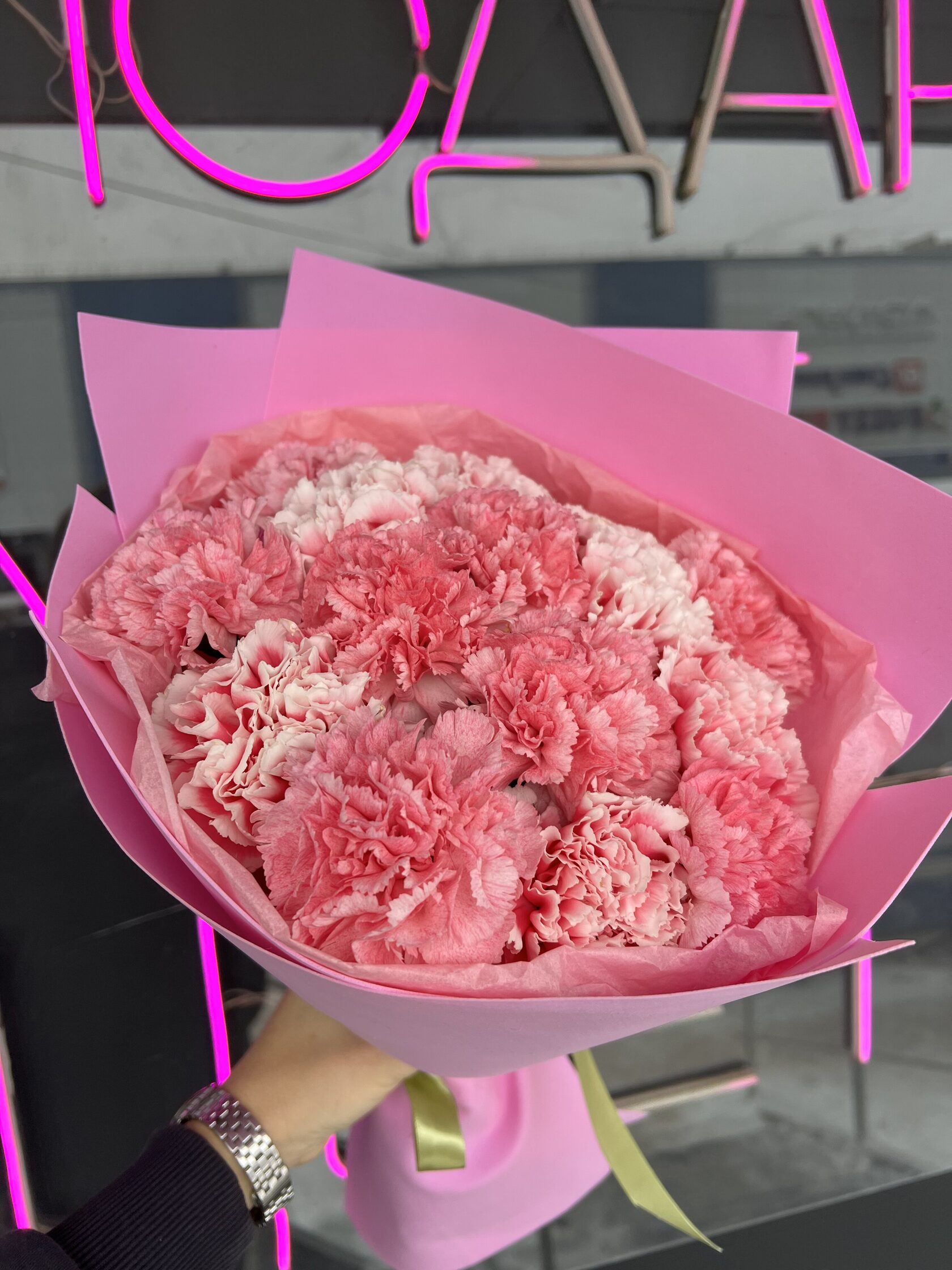 Букет из пушистых диантусов №205