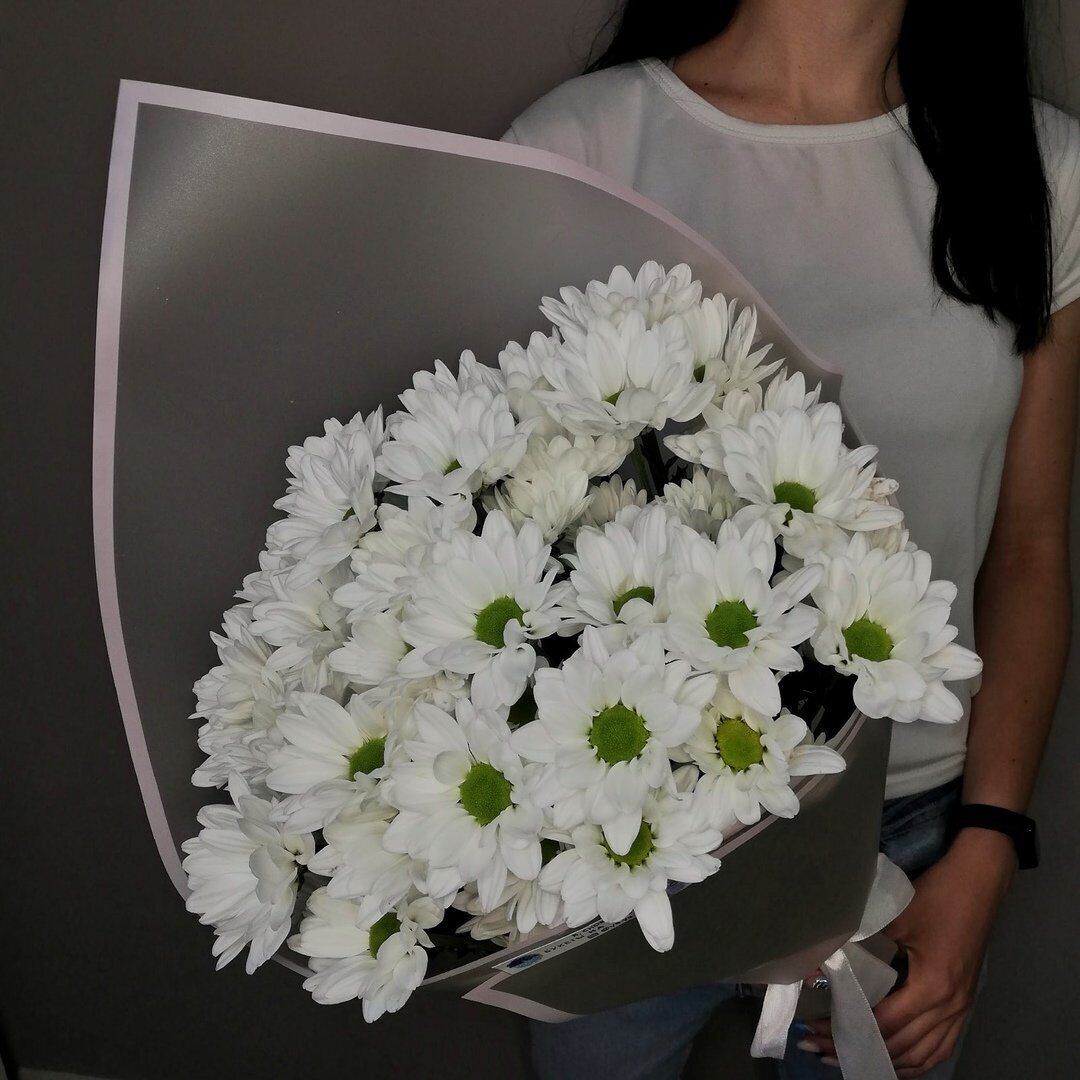 Букет из ромашковых хризантем №85