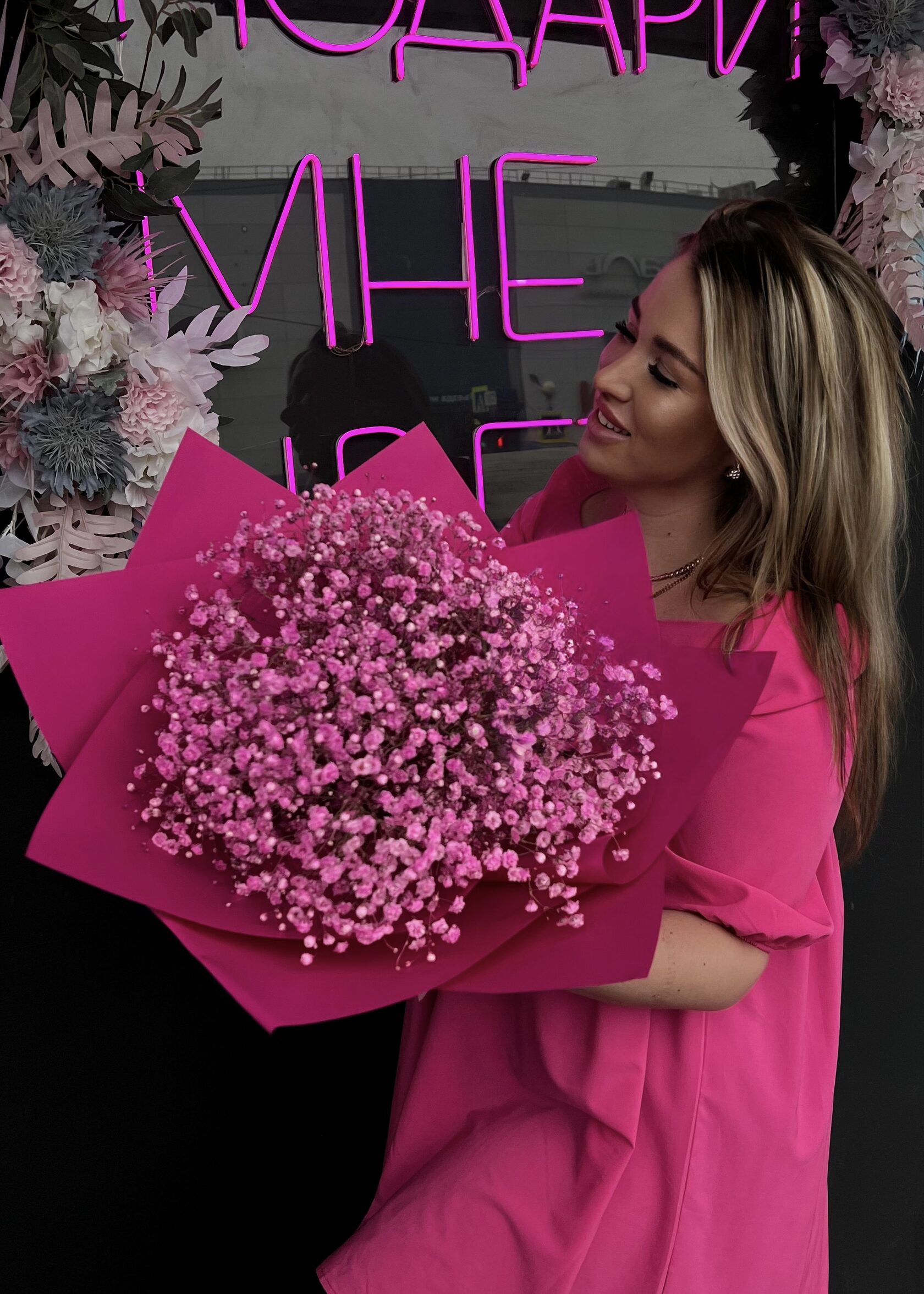 Букет из розовой гипсофилы №109