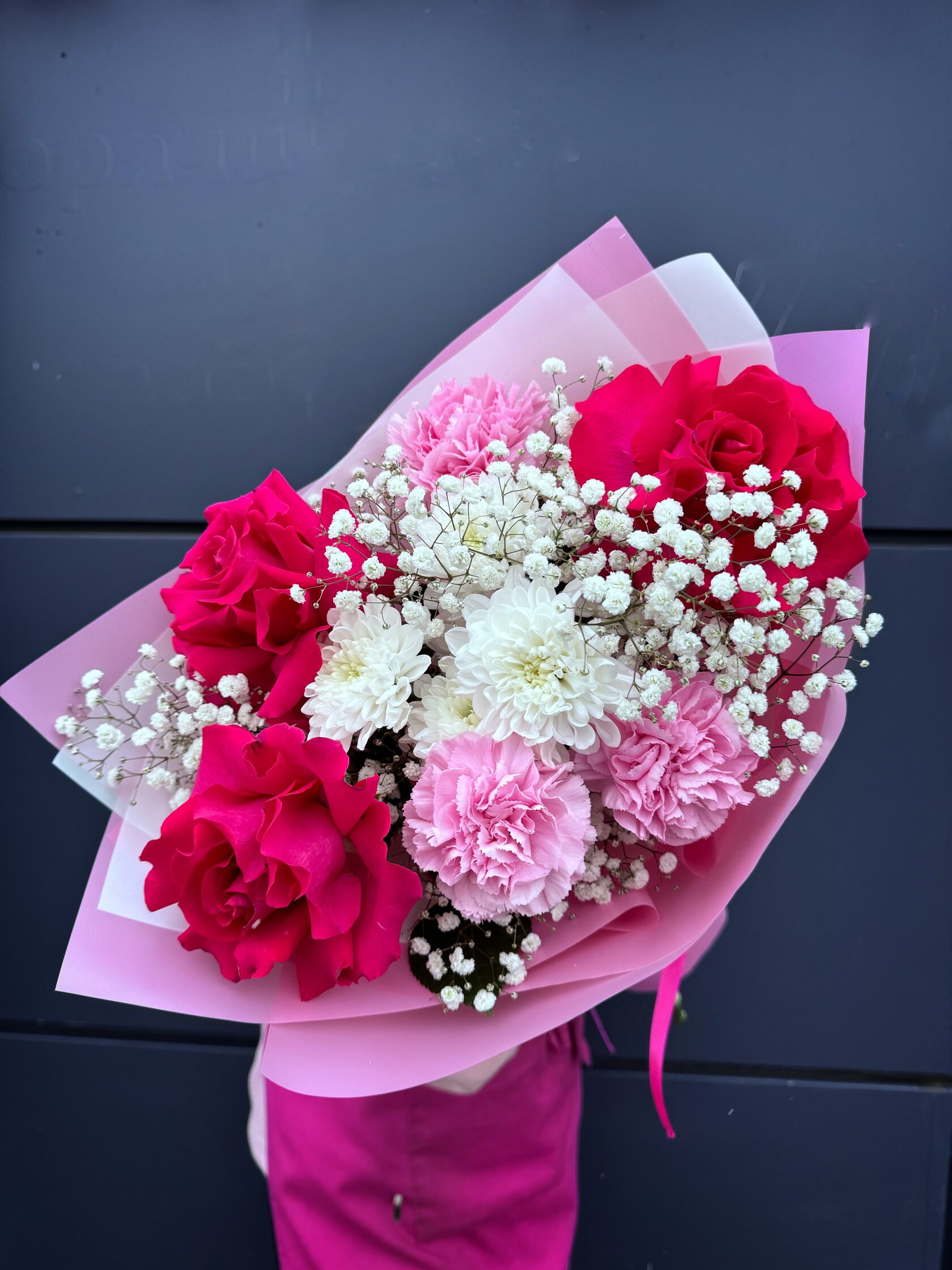 Букет с французскими розами и гипсофилой №292