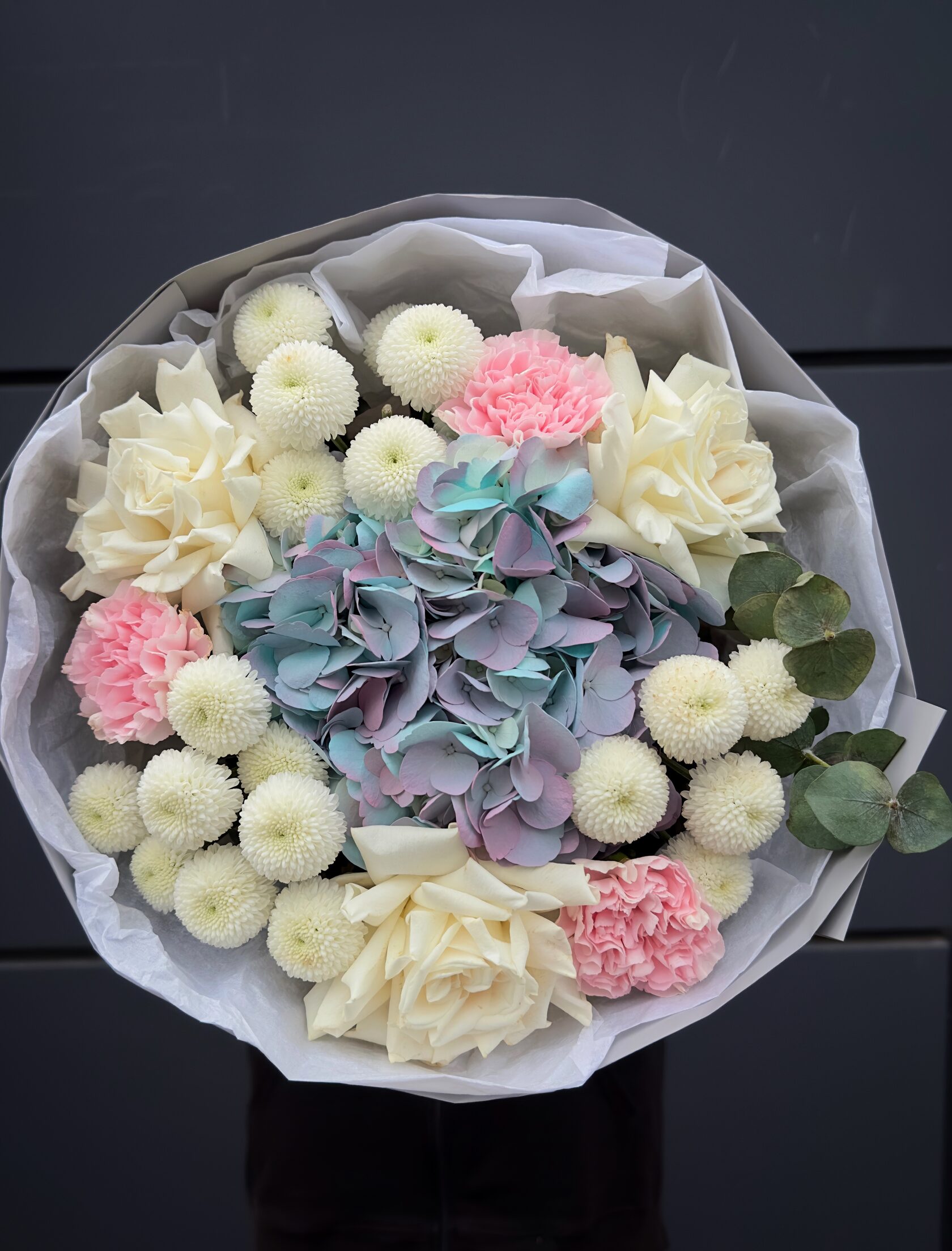 Букет с гортензией и французскими розами №288