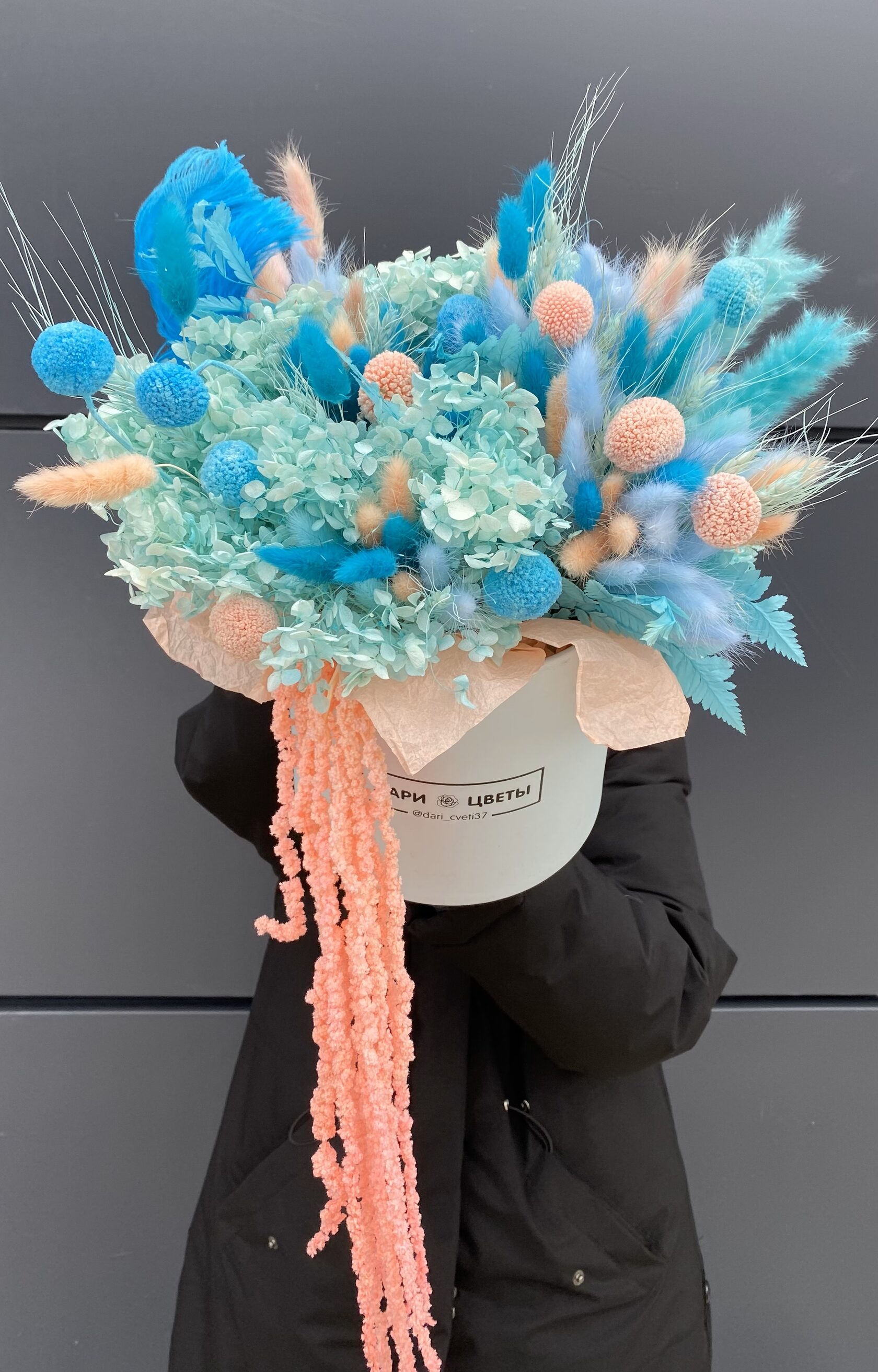 Композиция из сухоцветов: бирюзовая композиция из стабилизированных цветов №7