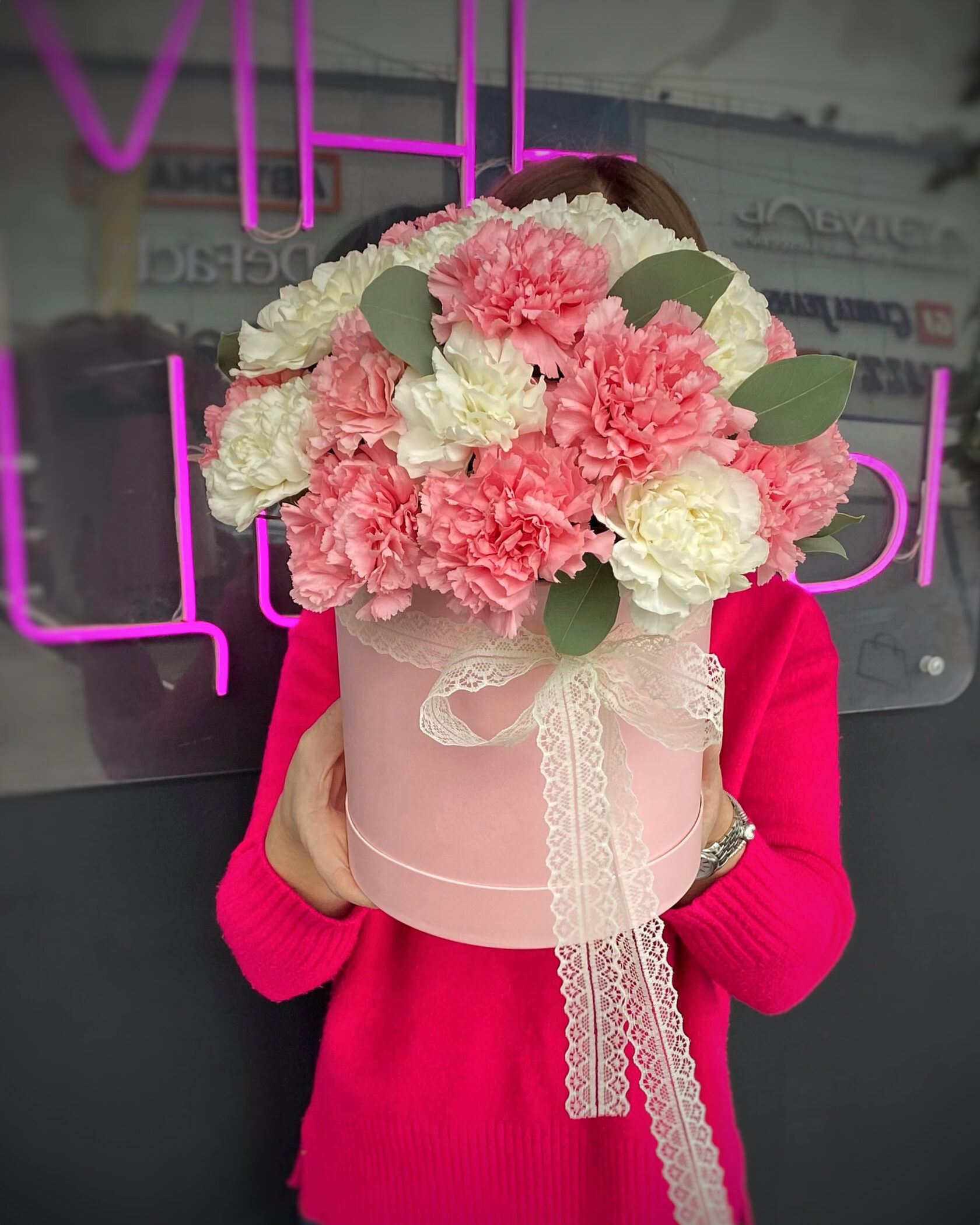 Коробка с любимыми резными пушистыми диантусами №62