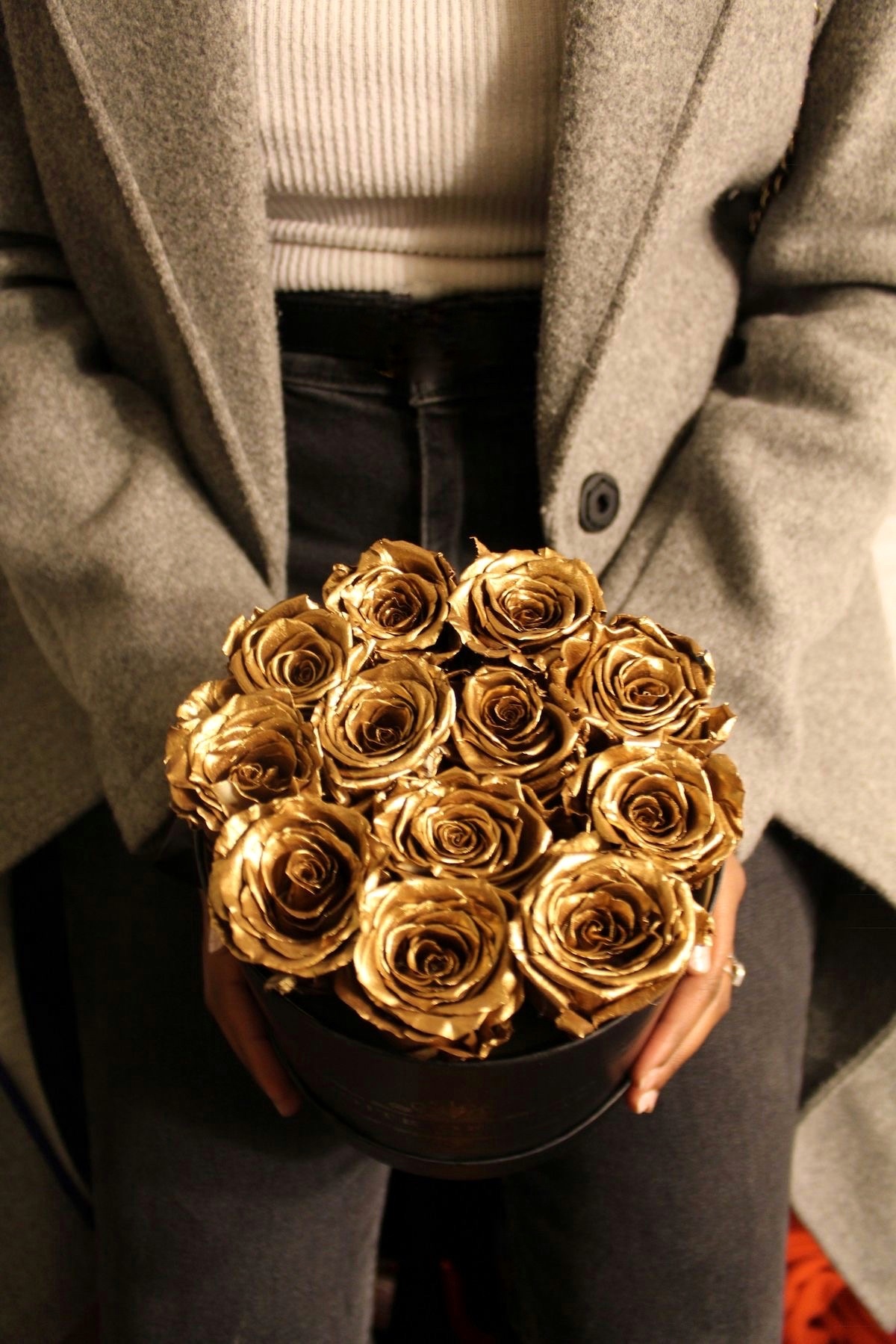 Коробочка с золотыми розами №10