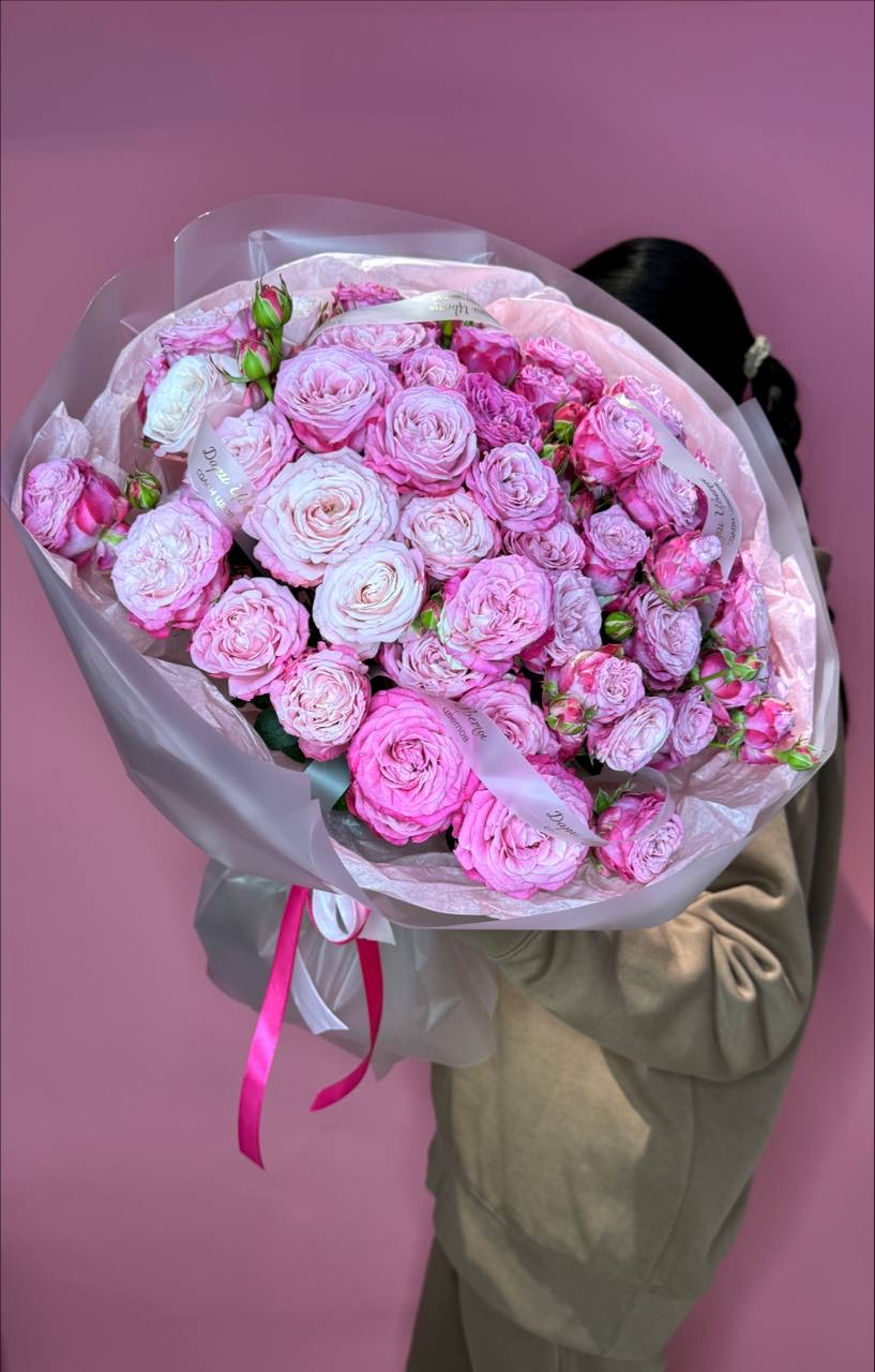 Монобукет с кустовыми розами