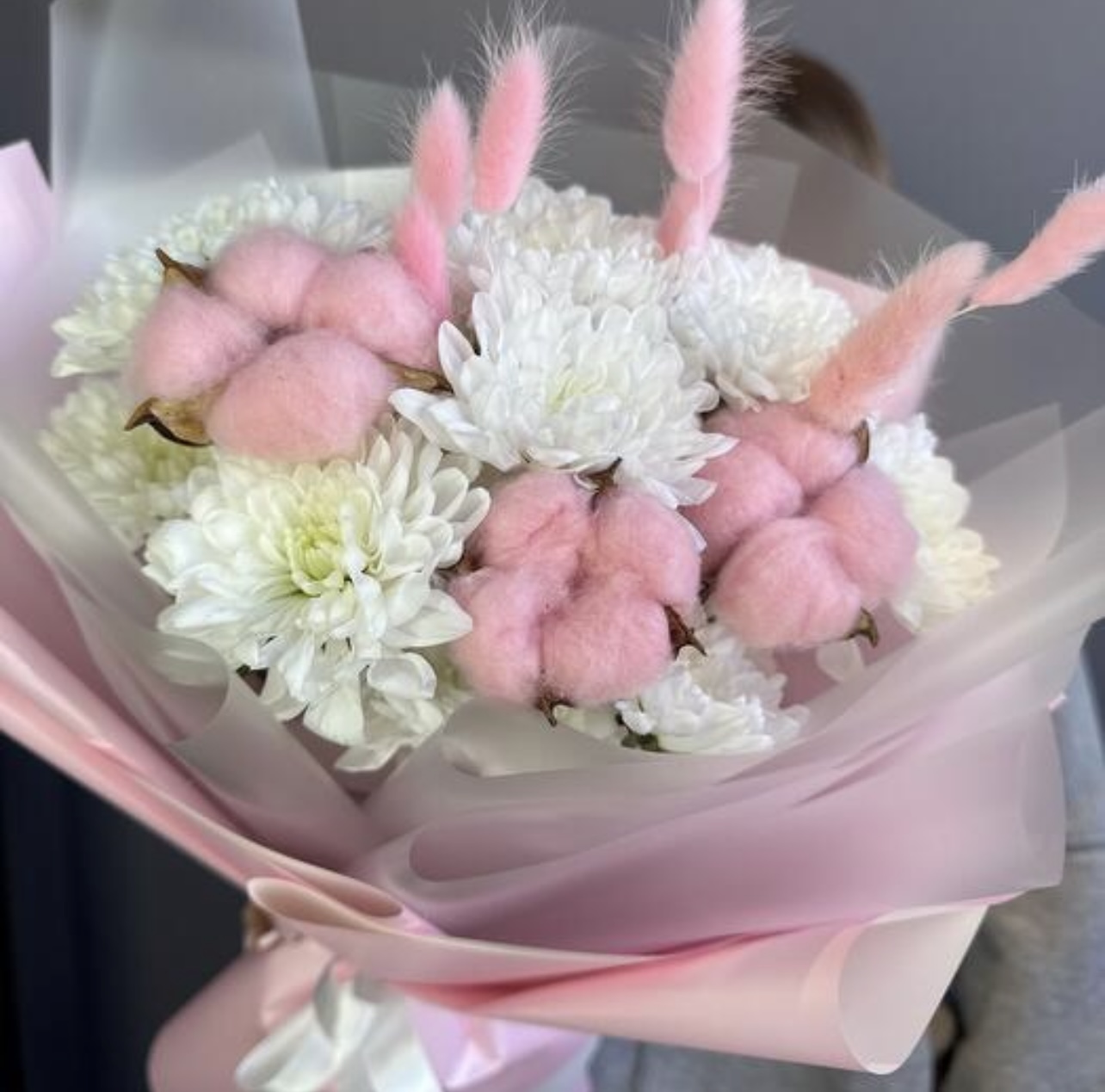 Розовый букет с хризантемами и хлопком №167