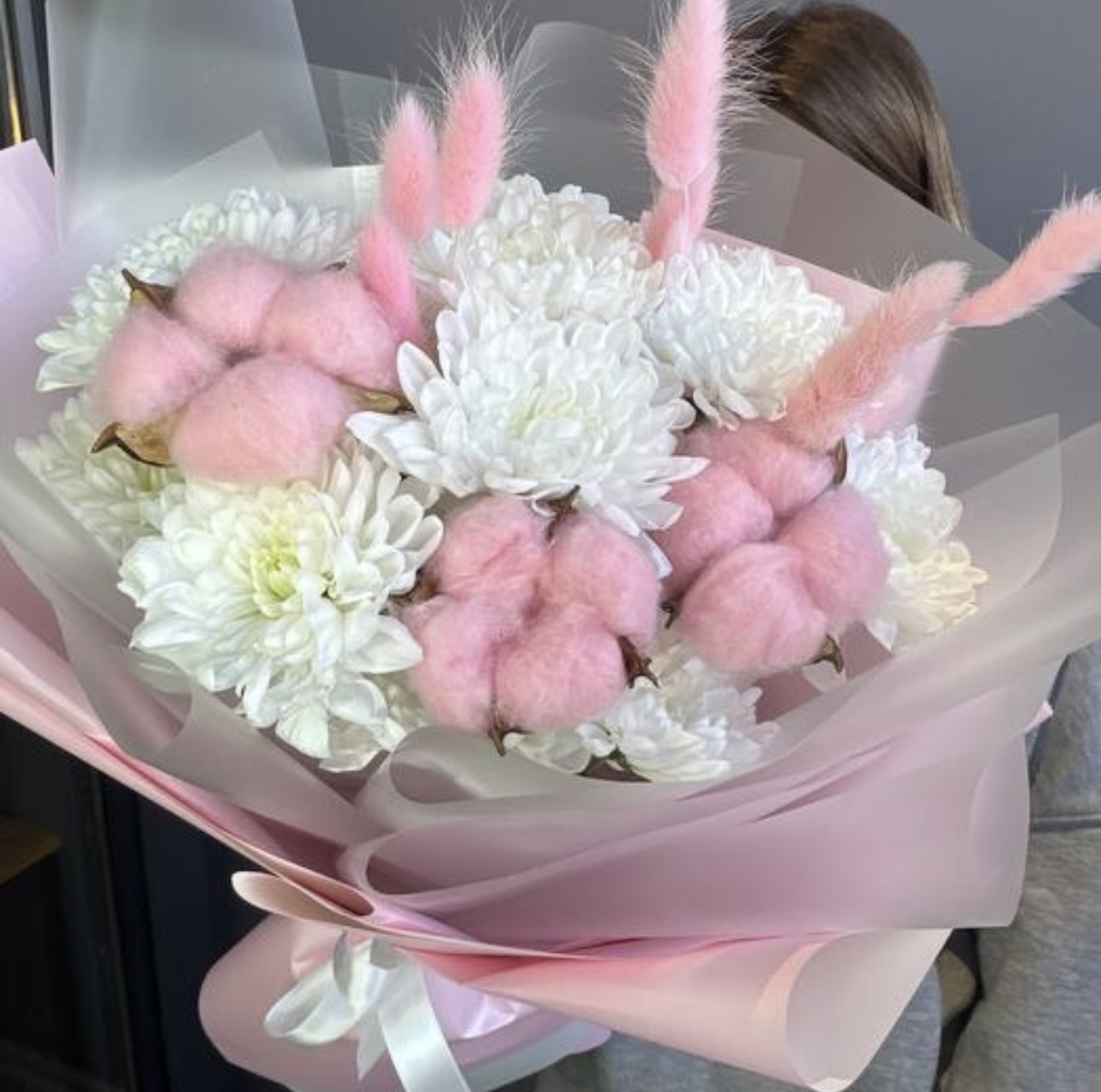 Розовый букет с хризантемами и хлопком №167