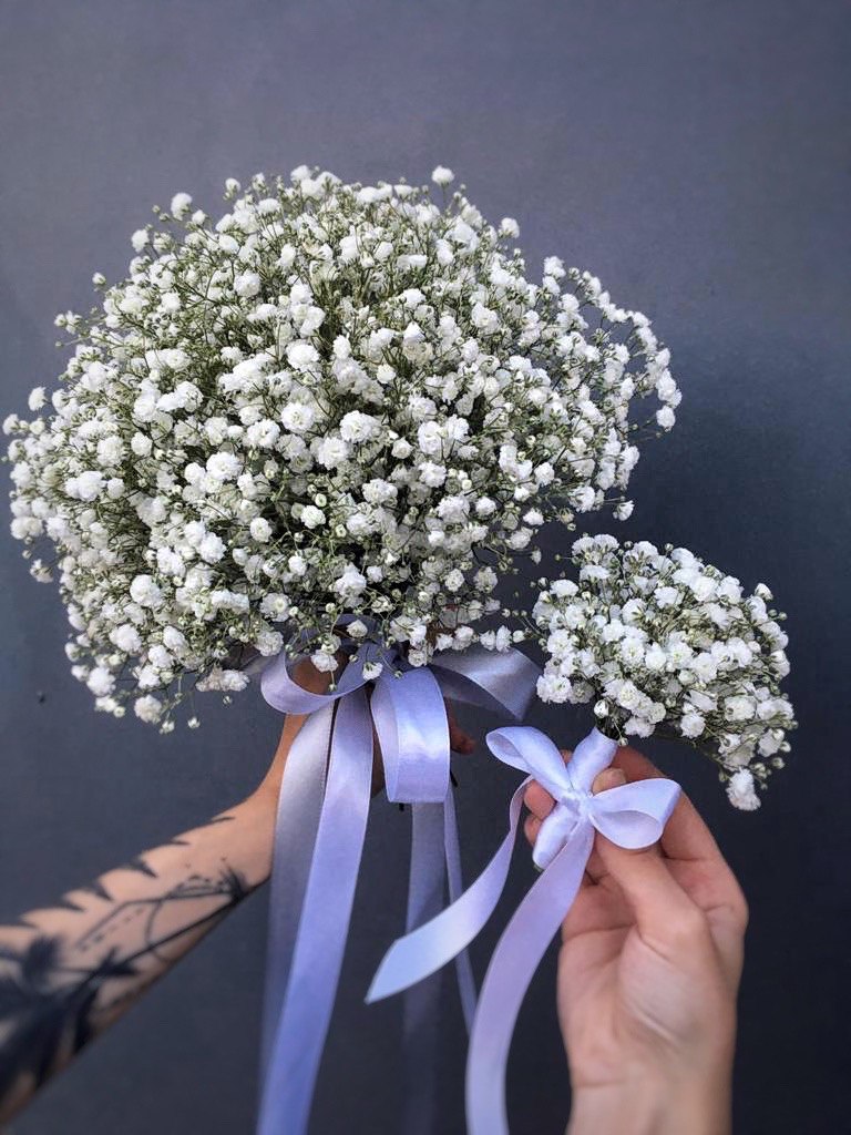 Свадебная пара букет невесты и бутоньерка жениха из гипсофилы №21