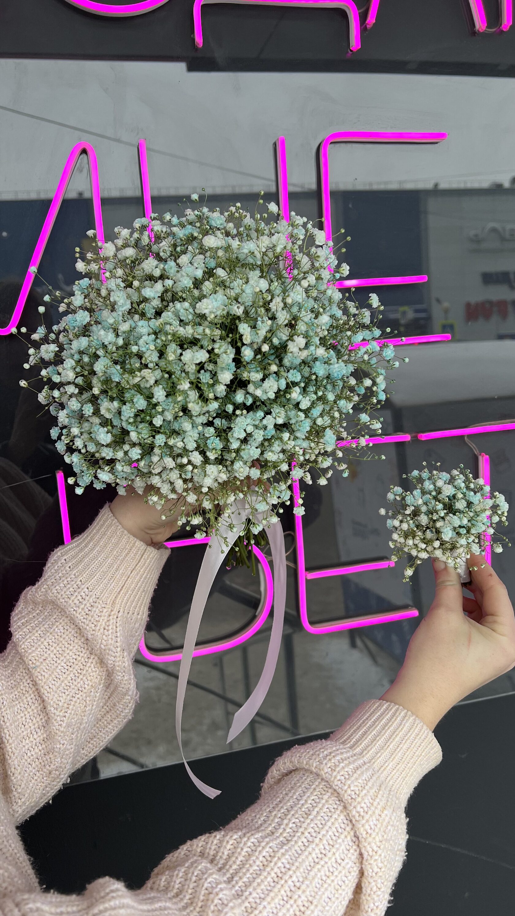 Свадебная пара букет невесты и бутоньерка жениха из гипсофилы №35