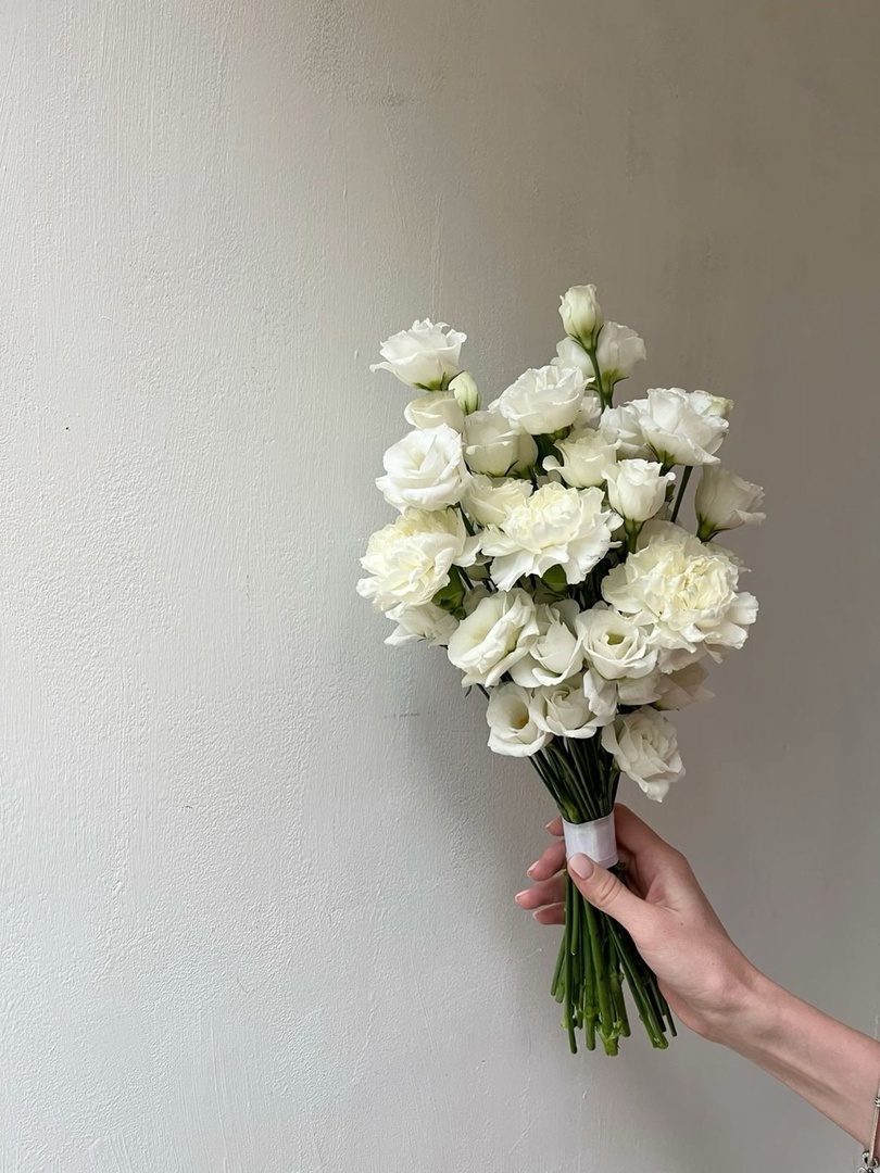 Свадебный букет невесты из дианиусов и эустомы №44