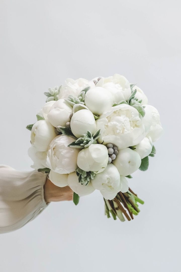 Свадебный букет невесты с белыми пионами №31