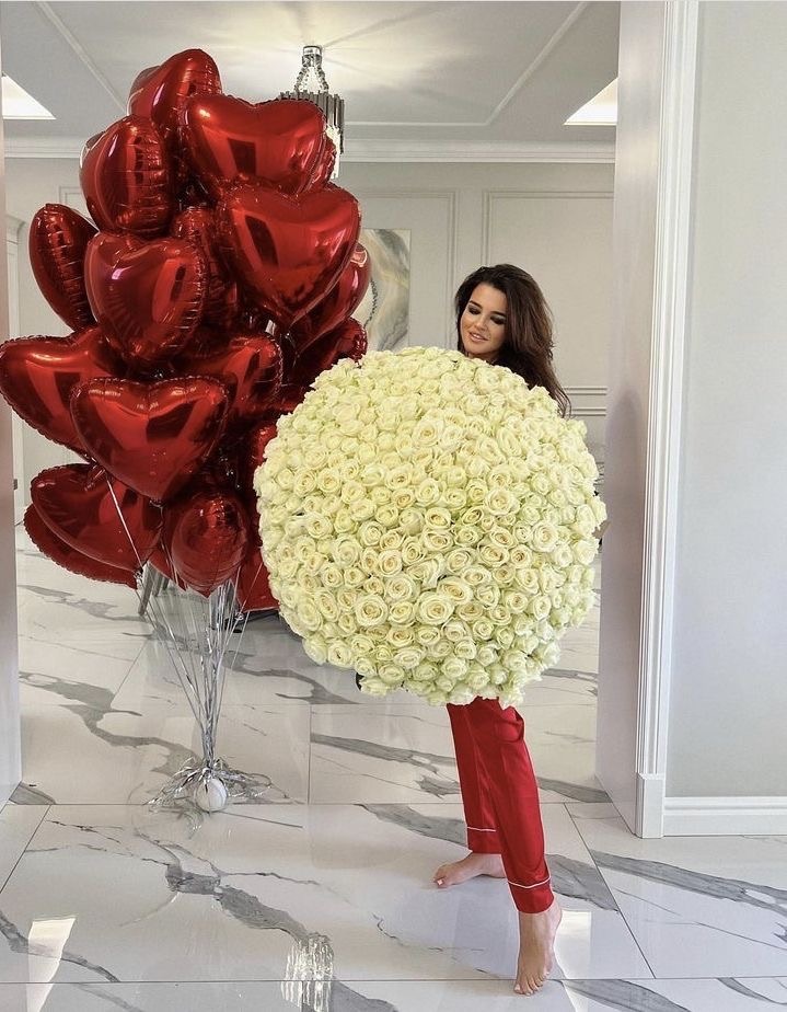 Букет из 201 белой розы №102