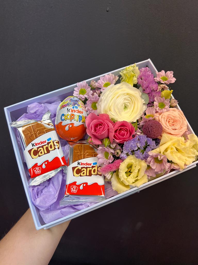 Сладкая коробка набор с шоколадом и цветами №14